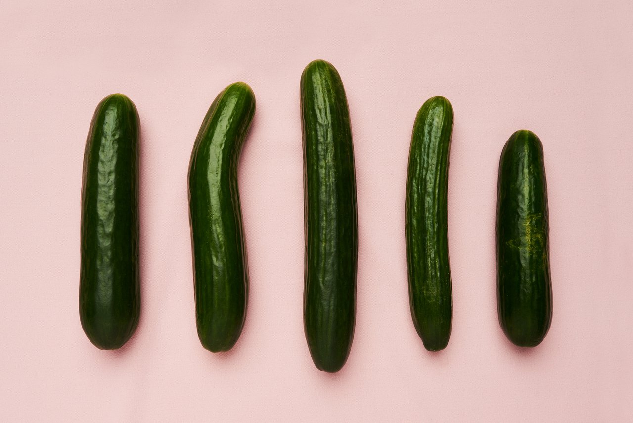 Cucumbers as a symbol for different penis shapes